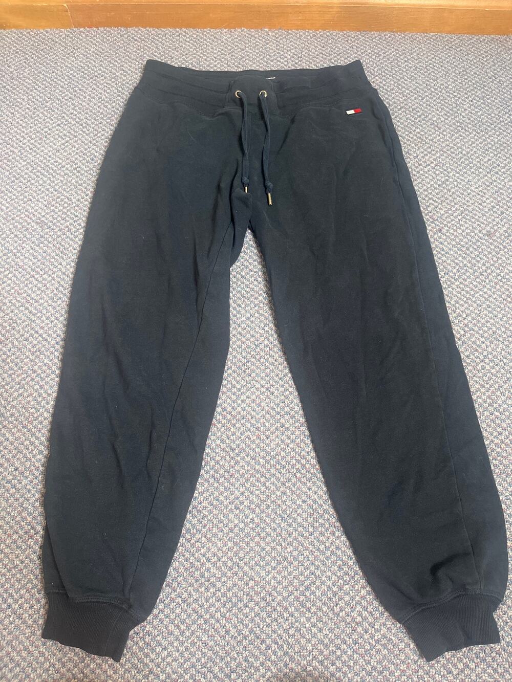 Tommy Hilfiger Sport Black Capri Pull on Pant Medium